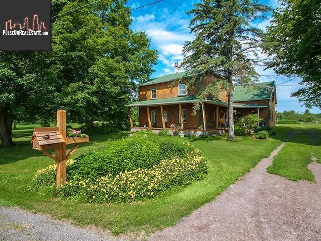 Property 412 Rg Bois-Franc E. main img