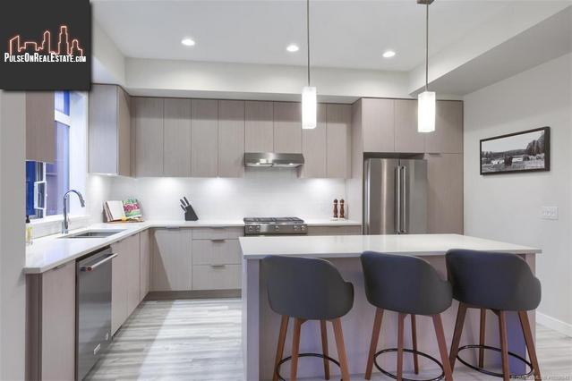 Property #2 170 Celano Crescent main img