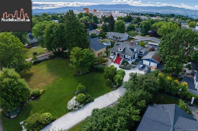 Property 329 Cadder Avenue main img