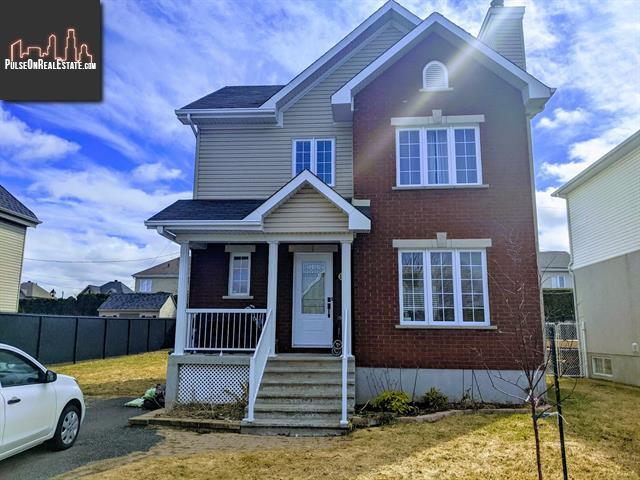 Property 1643 Rue Claude-Charpentier main img