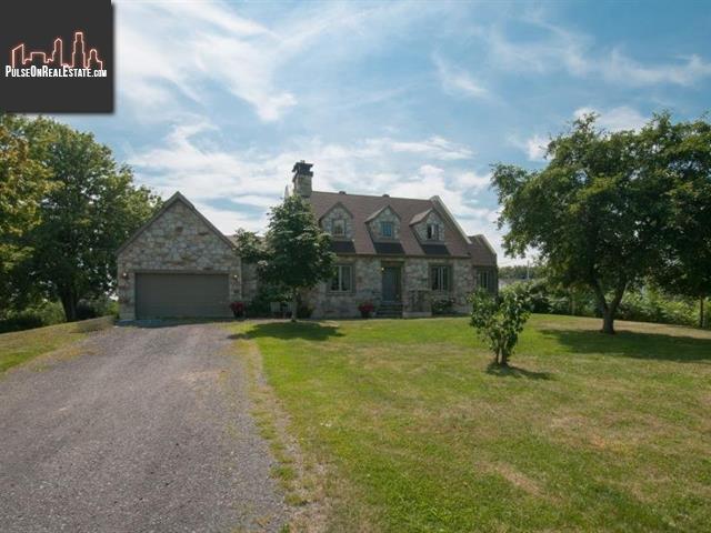 Property 1065 Rg De La Petite-Savane main img