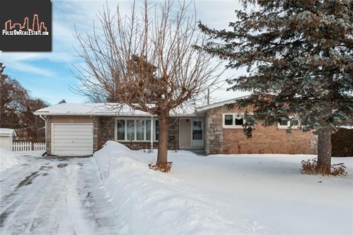 Property 33 Sutton Place main img