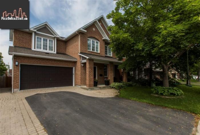 Property 2037 Oakbrook Circle main img