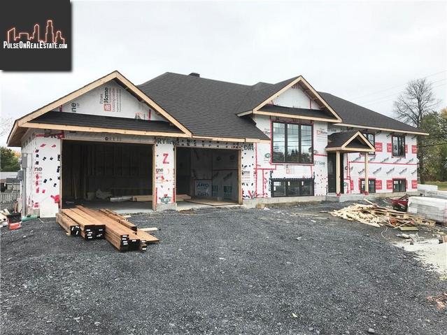 Property 2 Mercier Avenue E main img