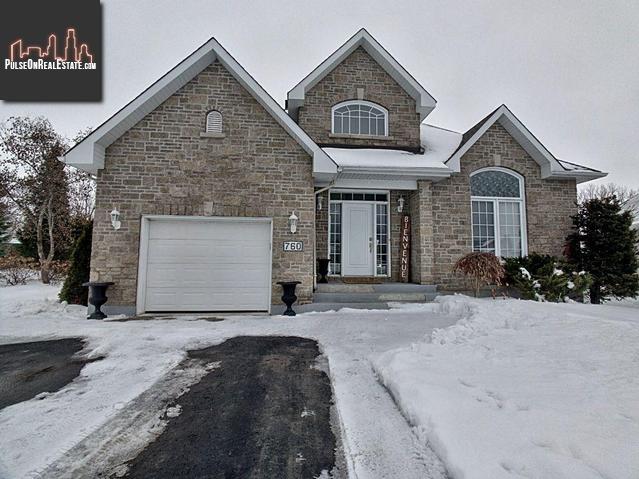 Property 760 Levesque Crescent main img