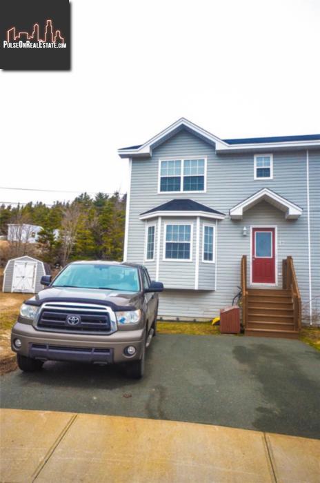 Property 17 Maclaren Place main img