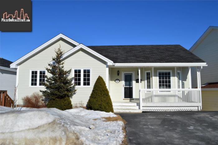 Property 84 Penney Crescent main img