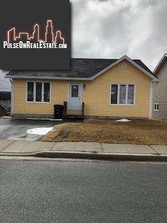 Property 13 Hopedale Crescent Nw main img