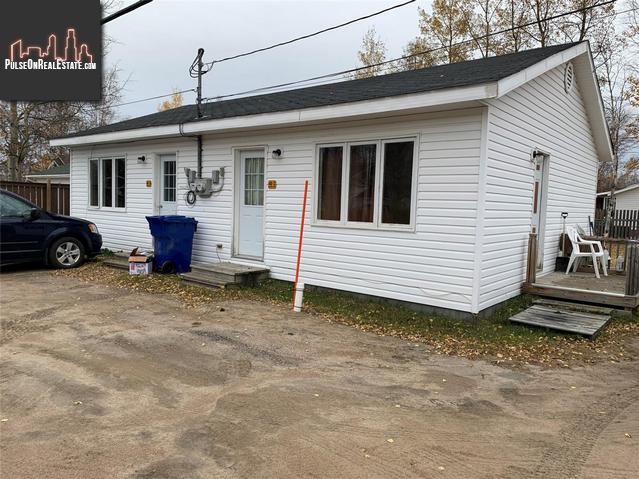 Property 40 B C and D Markland Road main img