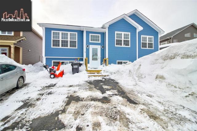 Property 15 Cherrybark Crescent main img
