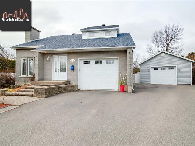 Property 423 Place Joseph-Bouchette main img