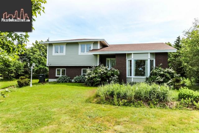 Property 23 Meadow Road main img