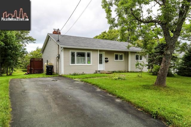 Property 16 Halls Road main img