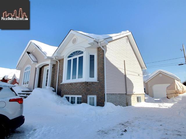 Property 3528 7e Rue main img