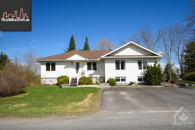 Property 12 A and B Ste Therese Boulevard main img