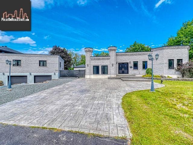Property 275 Rue Palmer-Cox main img