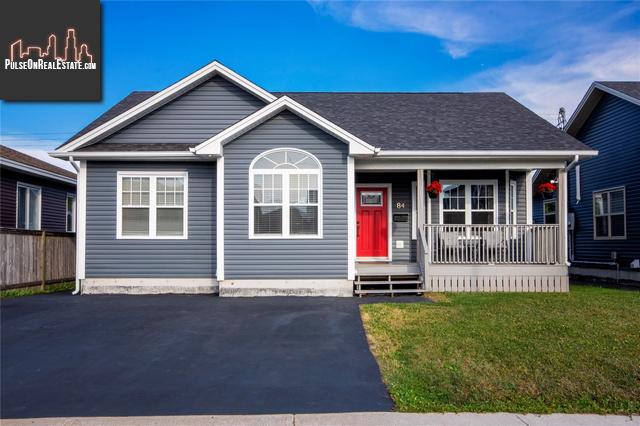 Property 84 Kenai Crescent main img
