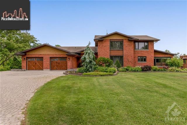 Property 2499 8th Line Road main img