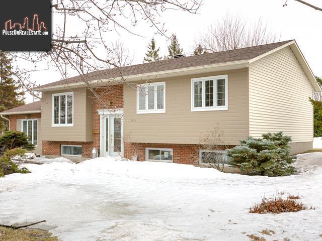 Property 14 Rue Larose main img