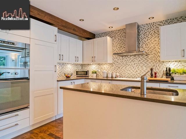 Property 131 Rue Frontenac E. main img