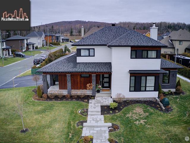 Property 668 Av. Des Emeraudes main img
