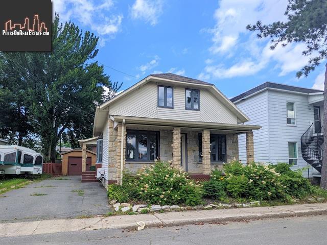 Property 16 Rue Arthur main img