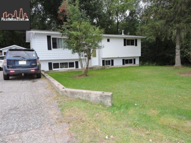Property 661 Rue Belanger main img