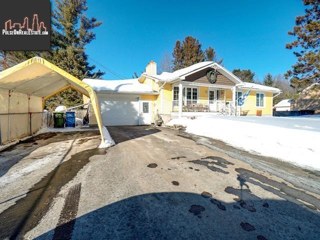 Property 423 Ch. Pierre-Laporte main img