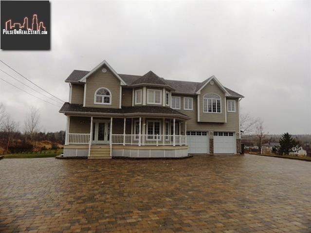 Property 1329 1re Rue E. main img