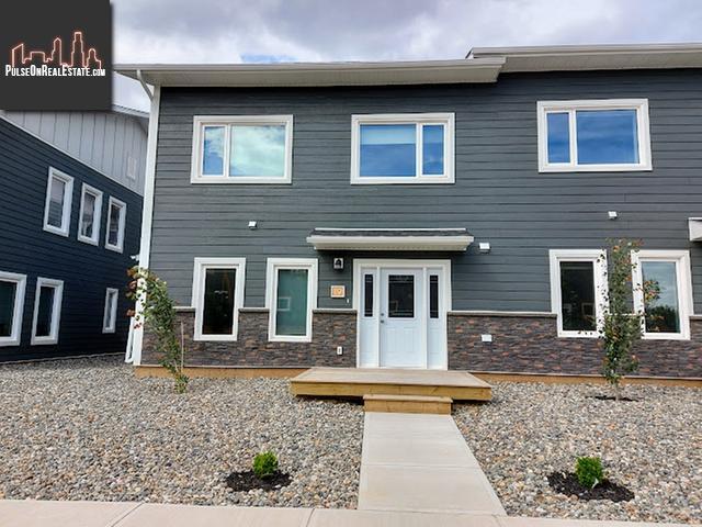 Property 19-41 Gleaner Avenue main img