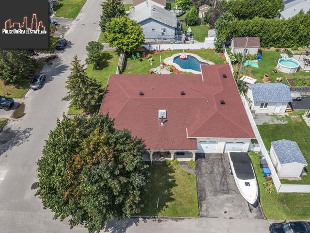 Property 1015 Rue Du Boise main img