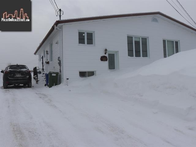 Property 108 Av. Damase-Potvin main img