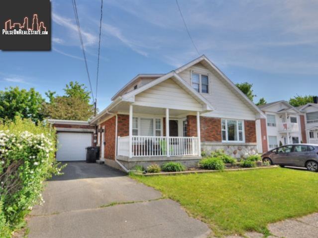 Property 307-307a Rue York main img