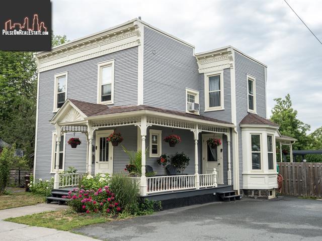 Property 201 Rue Denison O. main img