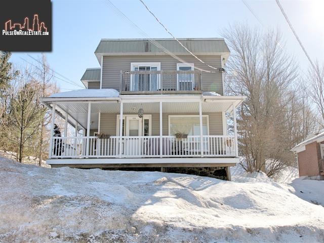 Property 1038-1046 Rue St-Charles main img