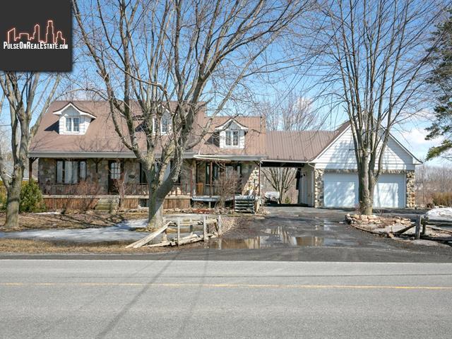 Property 43 Rue De La Fleur-De-Lys main img