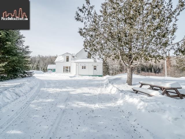Property 712 Ch. Pontbriand main img