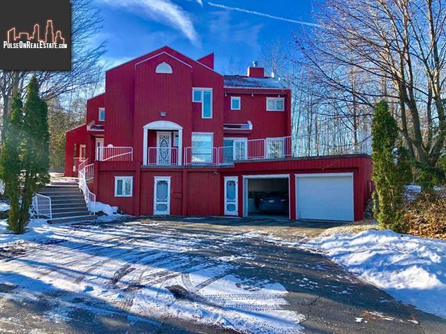 Property 440 Rue Duchesneau main img