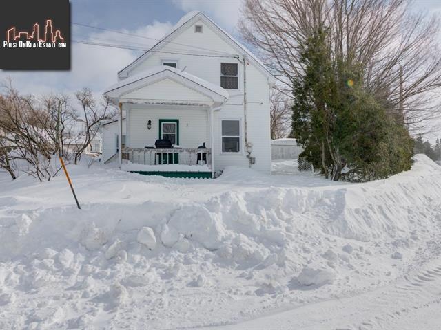 Property 14 Rue Mitchell main img