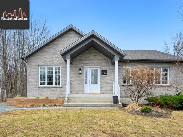Property 726 Rue De Terrebonne main img