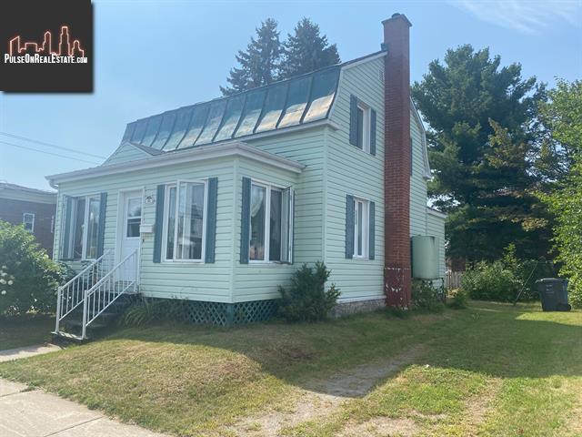 Property 301 8e Rue main img