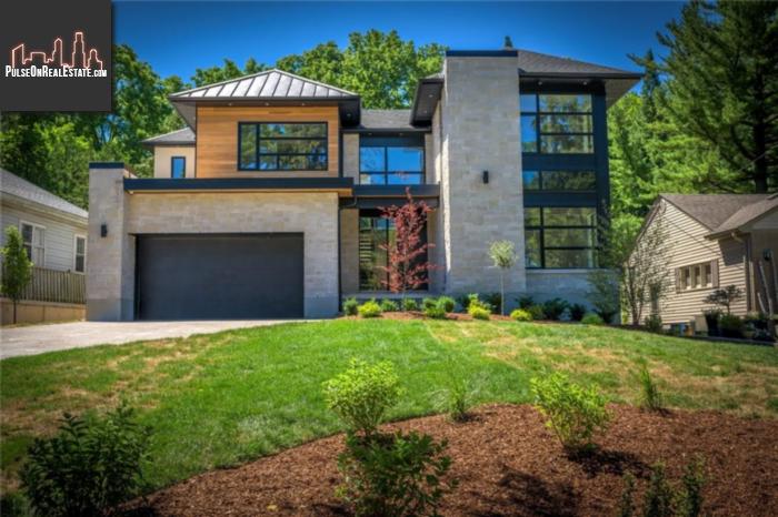 Property 762 Springbank Drive main img