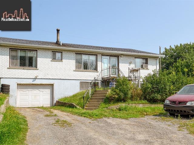 Property 3313 Rue Charbonneau main img