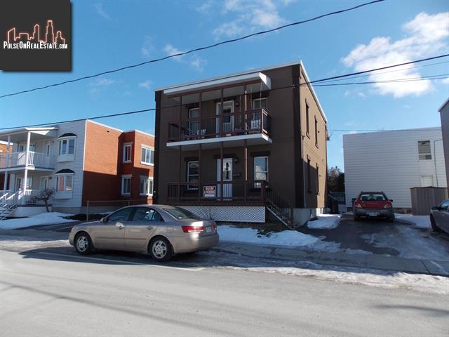 Property 41-43 Rue Brebeuf main img