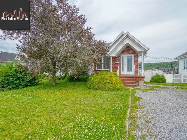 Property 4742 Av. Beaupre main img