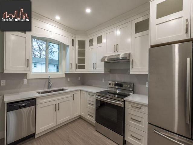 Property 102-742 Kamloops Ave main img