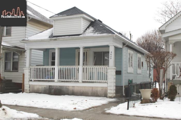Property 3649 Queen main img