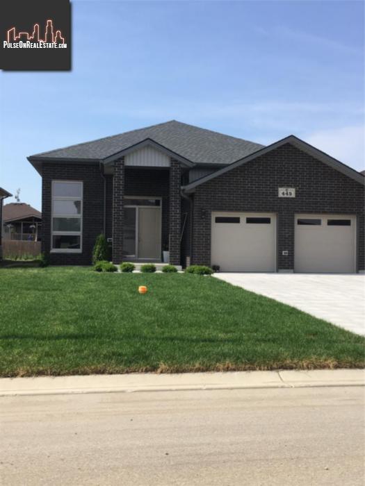 Property 165 Davis main img