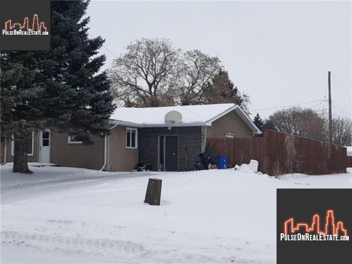 Property 301 Goossen Ave main img