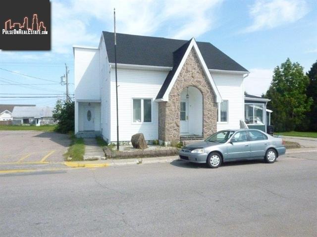 Property 207-209 Boul. St-Michel main img